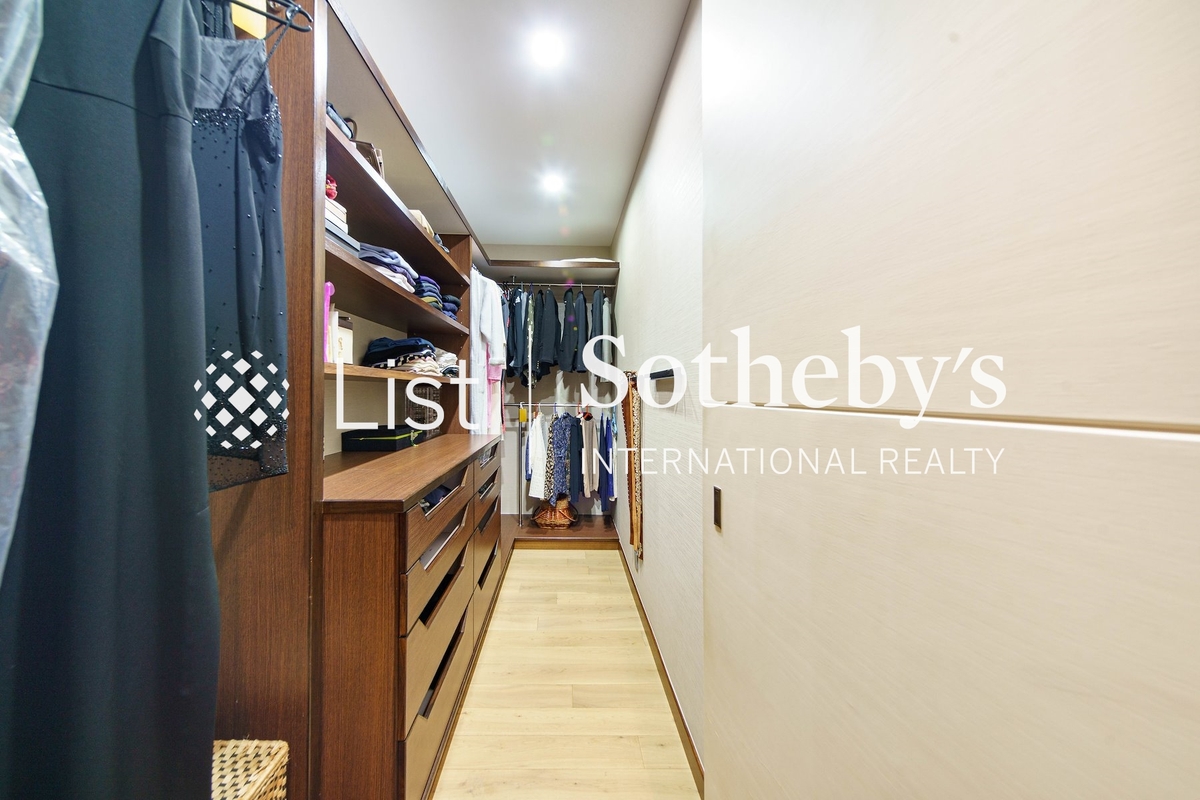 Tregunter 地利根德閣 | Walk-in Closet in Master Bedroom 