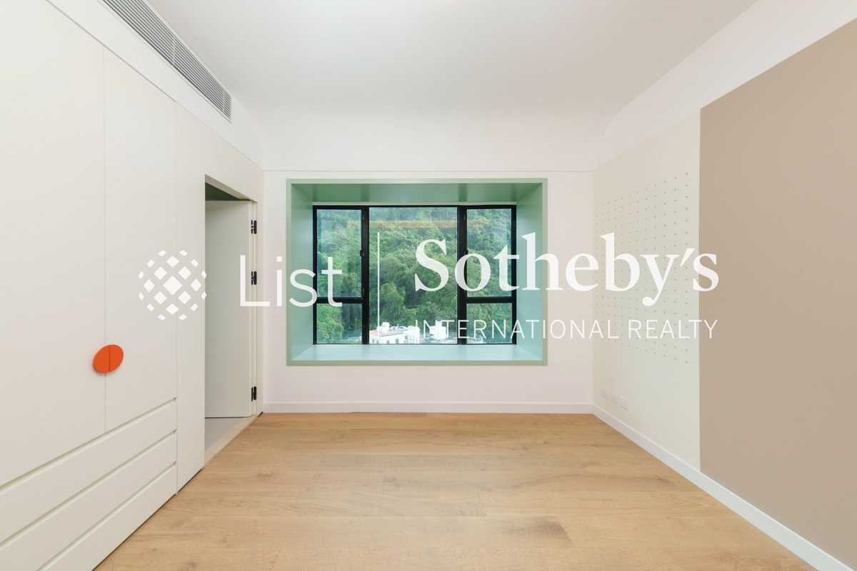 The Mayfair The Mayfair | Third Bedroom