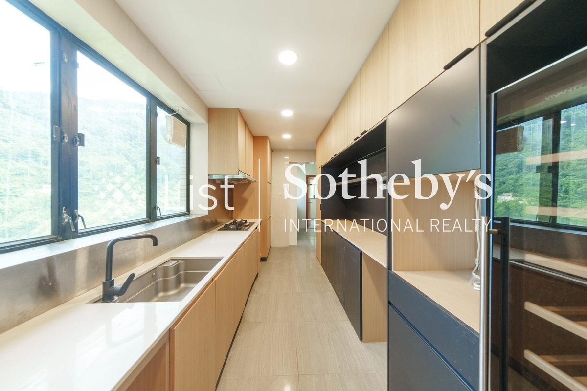 The Mayfair The Mayfair | Kitchen