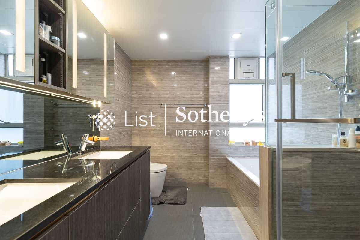 Tregunter 地利根德閣 | Master Bathroom