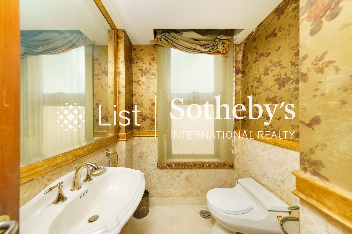 Double Bay Double Bay | Guest Powder Room