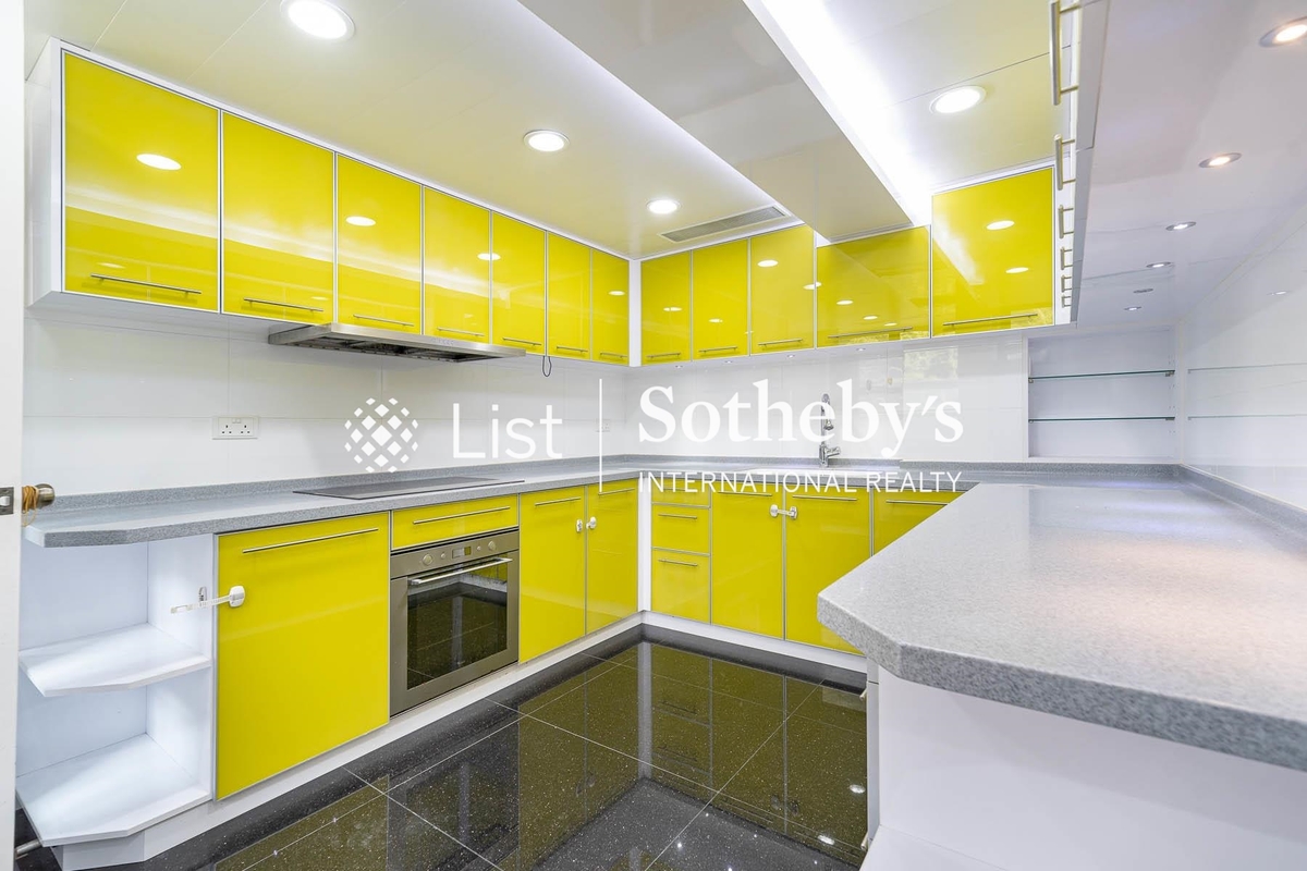 May Tower 梅苑 | Kitchen