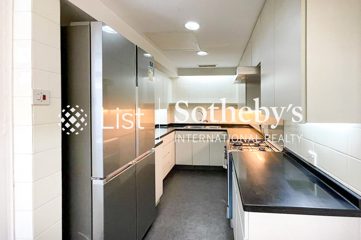 May Tower 梅苑 | Kitchen