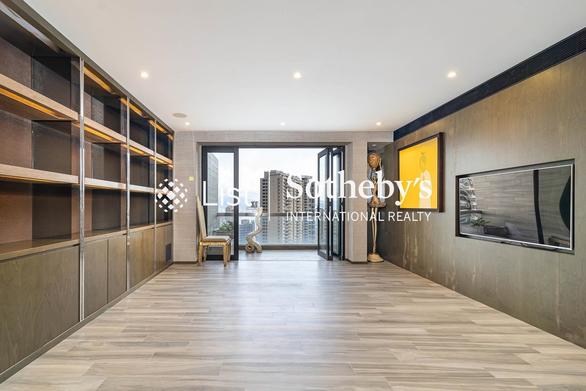 May Tower 梅苑 | Living Room