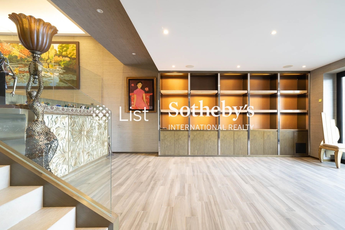 May Tower 梅苑 | Living Room