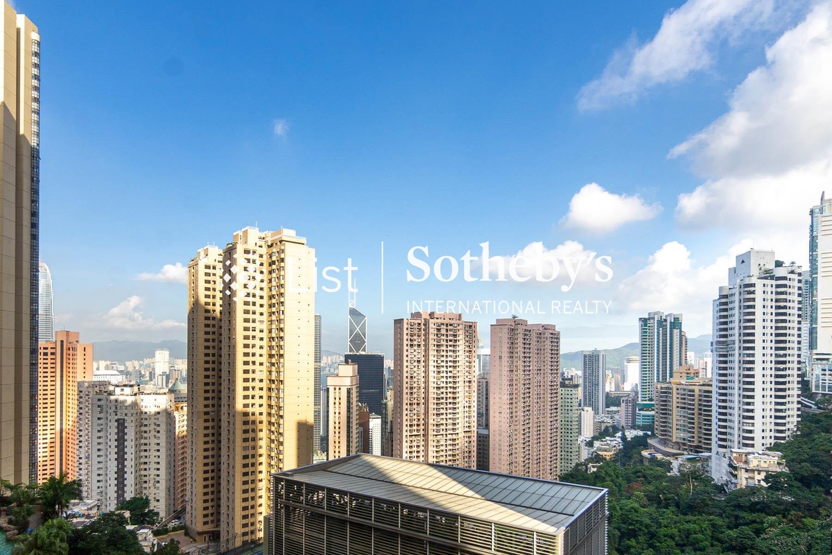 Tregunter 地利根德阁 | View from Living and Dining Room