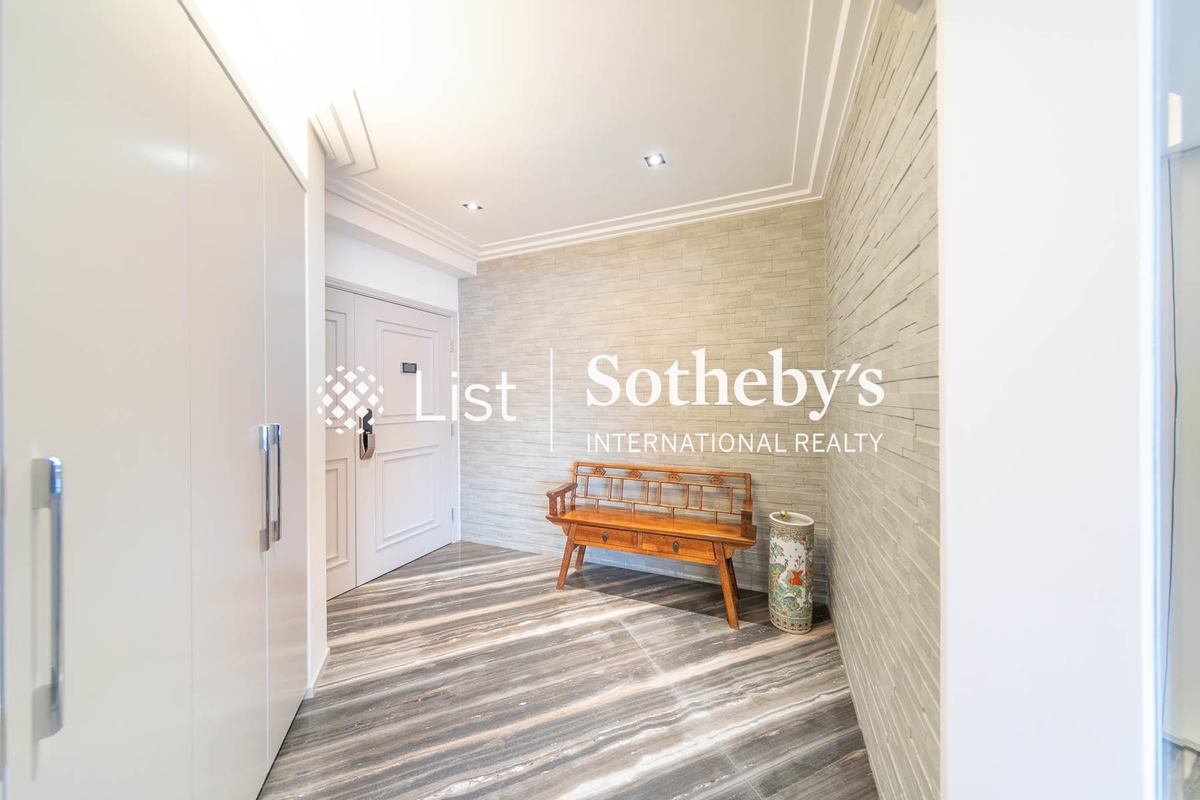 Tregunter 地利根德阁 | Entrance