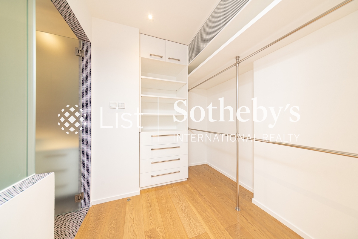 Tregunter 地利根德閣 | Walk-in Closet in Master Bedroom 