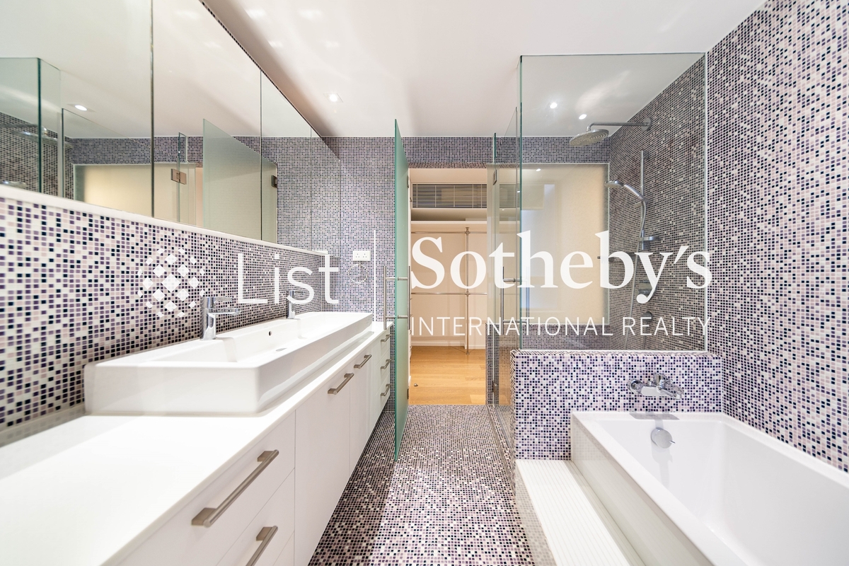 Tregunter 地利根德閣 | Master Bathroom