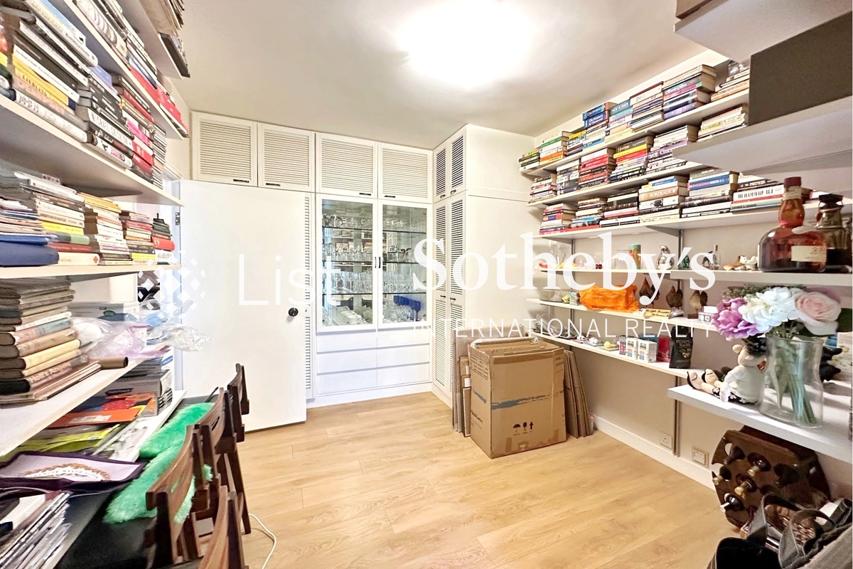 Garden Terrace 花園台 | Second En-suite Bedroom