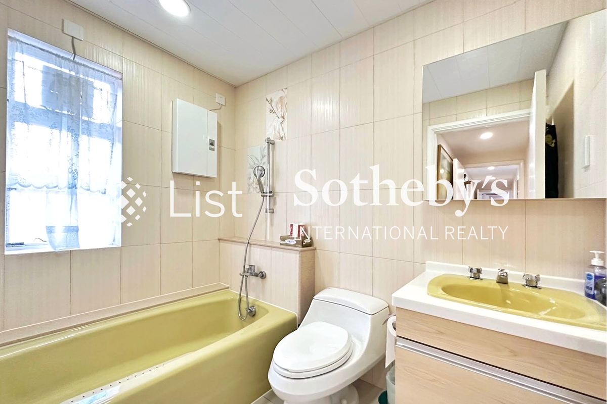 Garden Terrace 花園台 | Master Bathroom