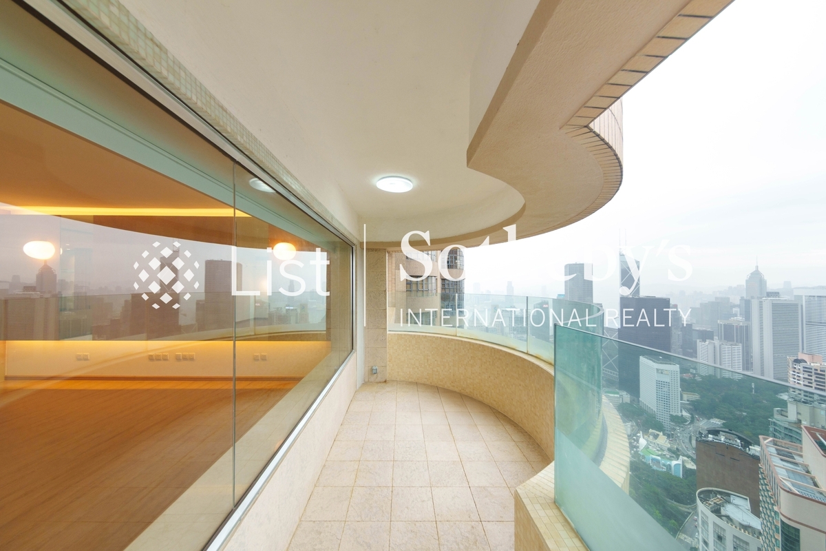 Garden Terrace 花园台 | Balcony off Living Room