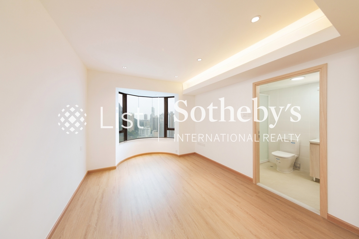 Garden Terrace 花园台 | Second En-suite Bedroom