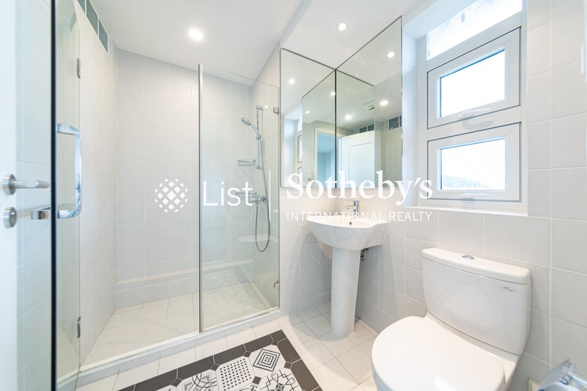 Celestial Garden 詩禮花園 | Second En-suite Bathroom