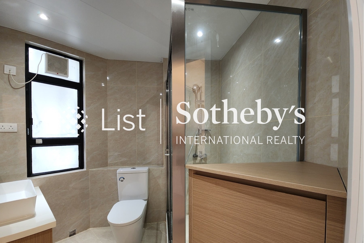 No. 32 Repulse Bay Road 淺水灣道32號 | Guest Bathroom