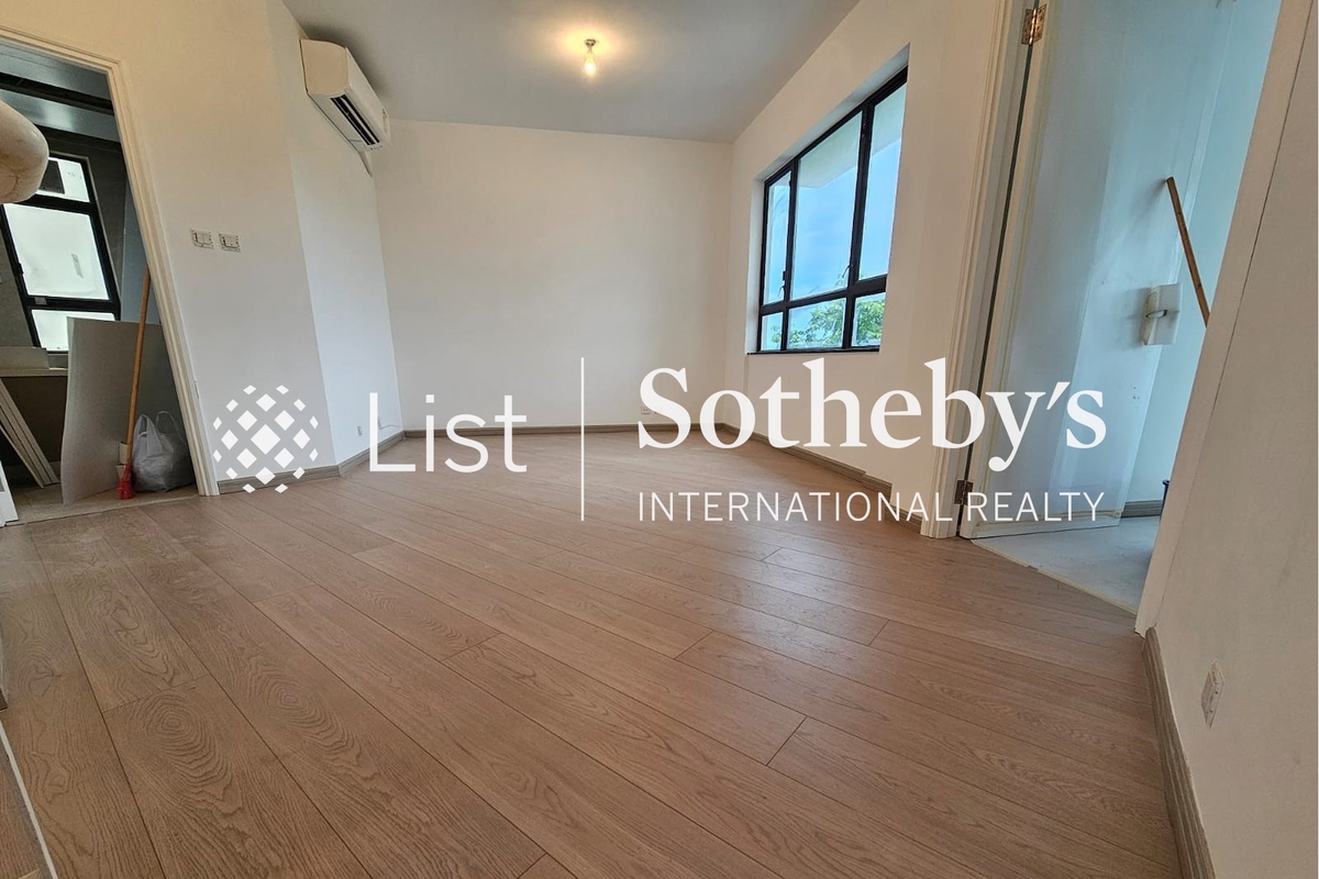 No. 32 Repulse Bay Road 淺水灣道32號 | Family Room