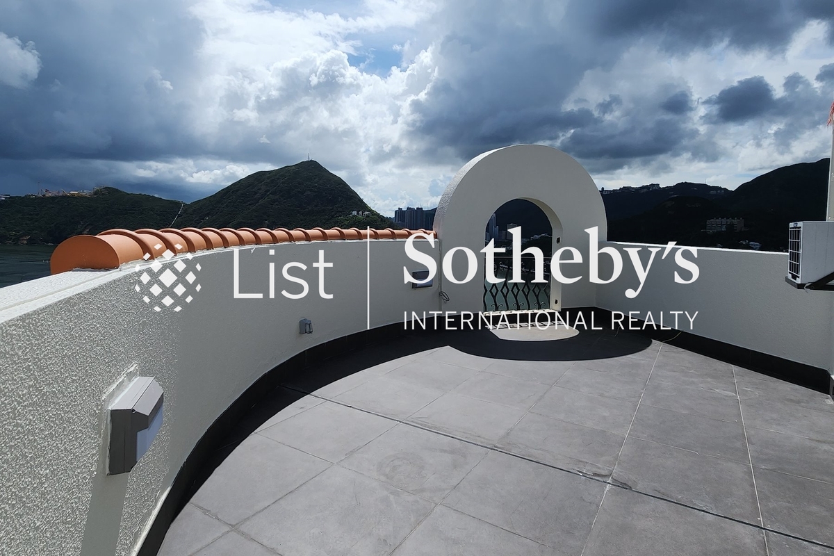 No. 32 Repulse Bay Road 淺水灣道32號 | Private Roof Terrace