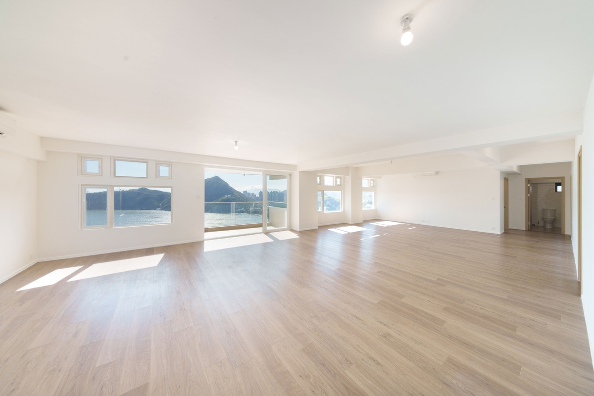 Twin Brook 雙溪 | Living and Dining Room
