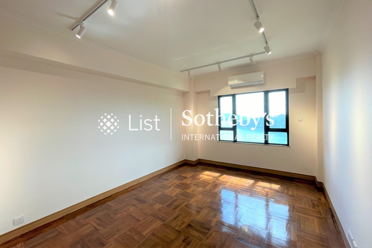 Twin Brook 雙溪 | Fourth Bedroom