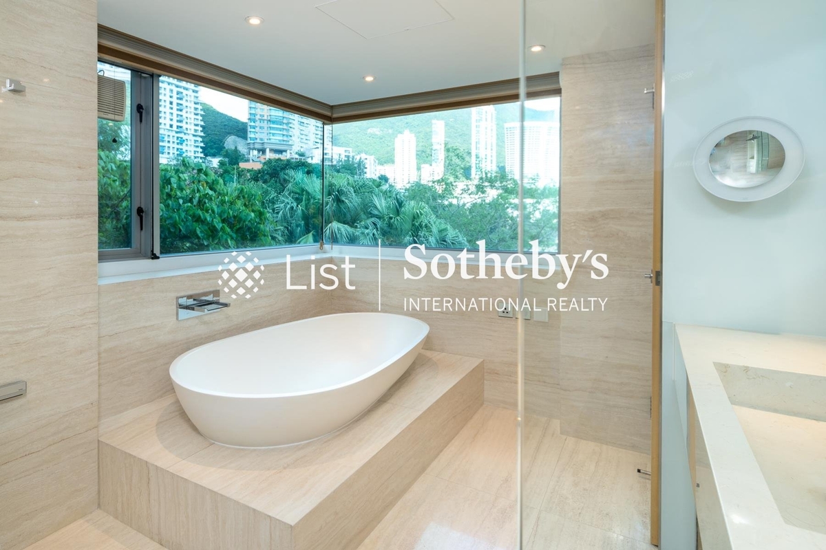 No. 56 Repulse Bay Road 淺水灣道56號 | Master Bathroom