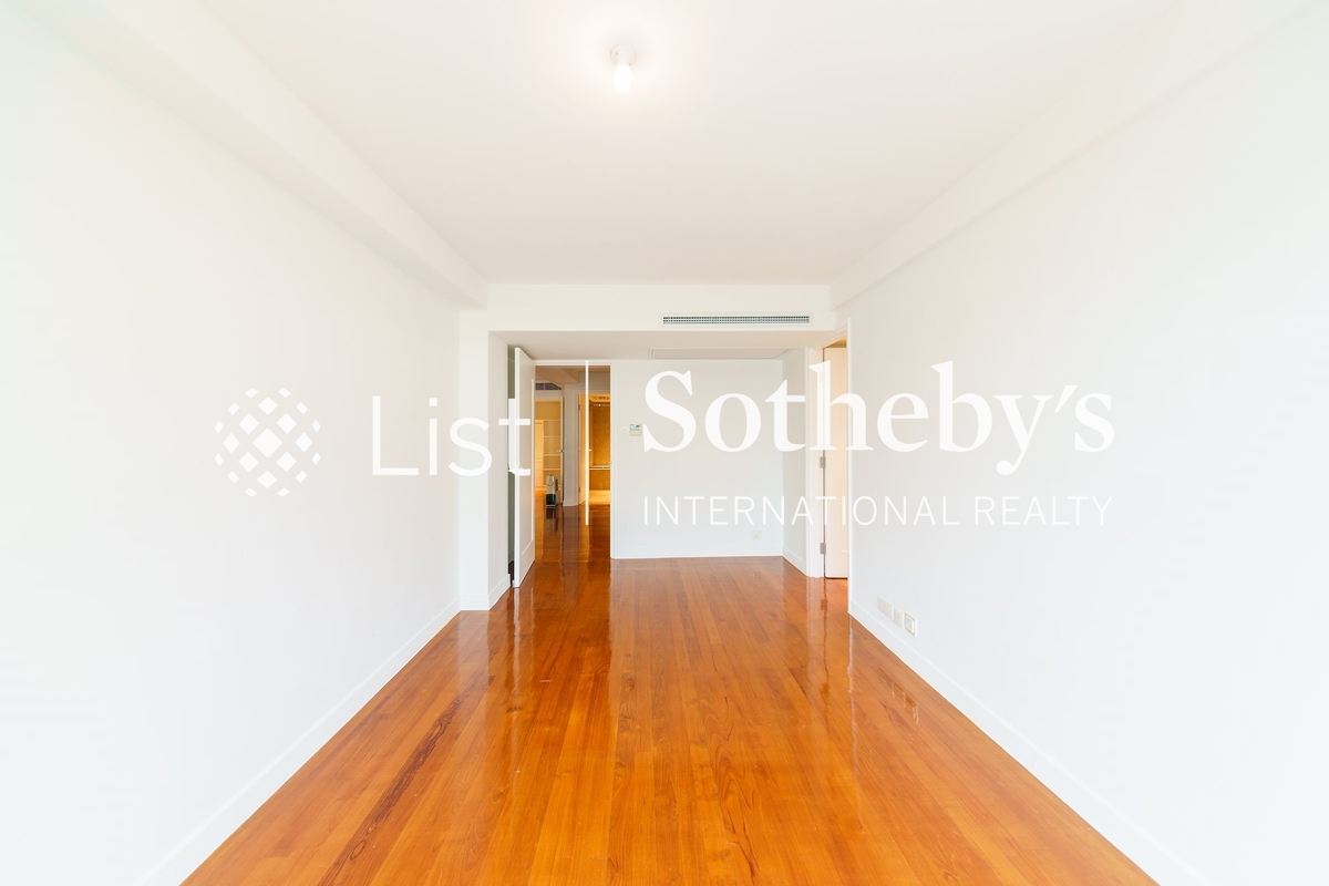 No. 56 Repulse Bay Road 淺水灣道56號 | Second En-suite Bedroom