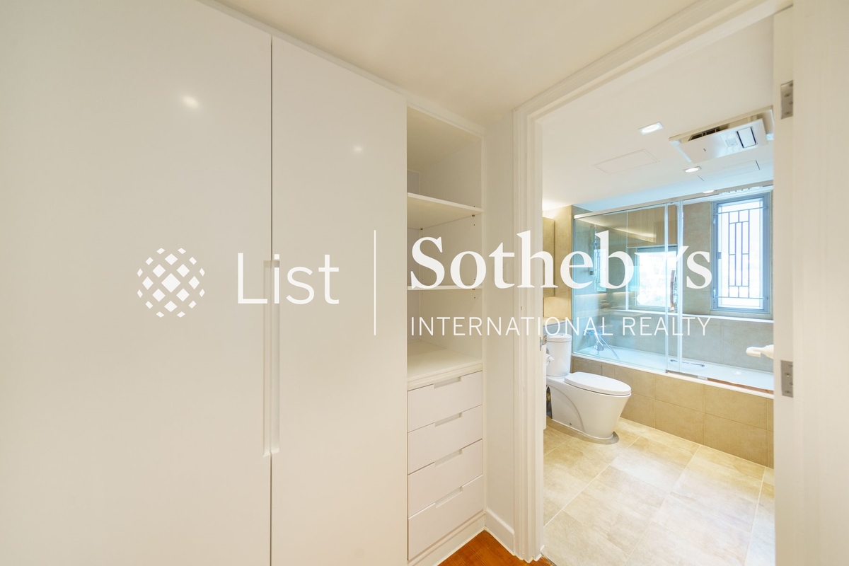 No. 56 Repulse Bay Road 淺水灣道56號 | Second En-suite Bathroom