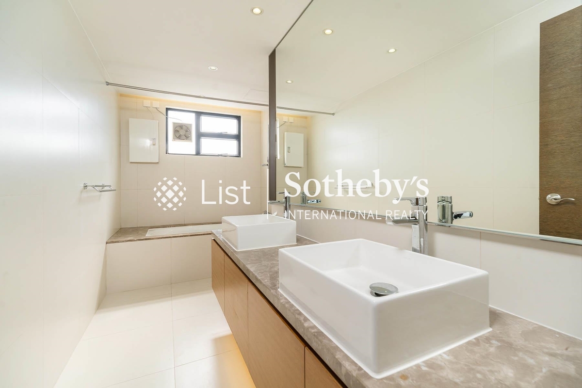 Manhattan Tower 曼赫頓大廈 | Guest Bathroom