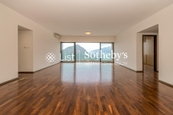 Manhattan Tower 曼赫頓大廈 | Living and Dining Room