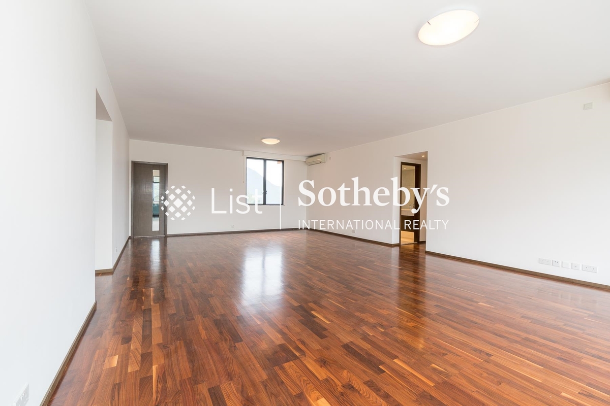 Manhattan Tower 曼赫頓大廈 | Living and Dining Room