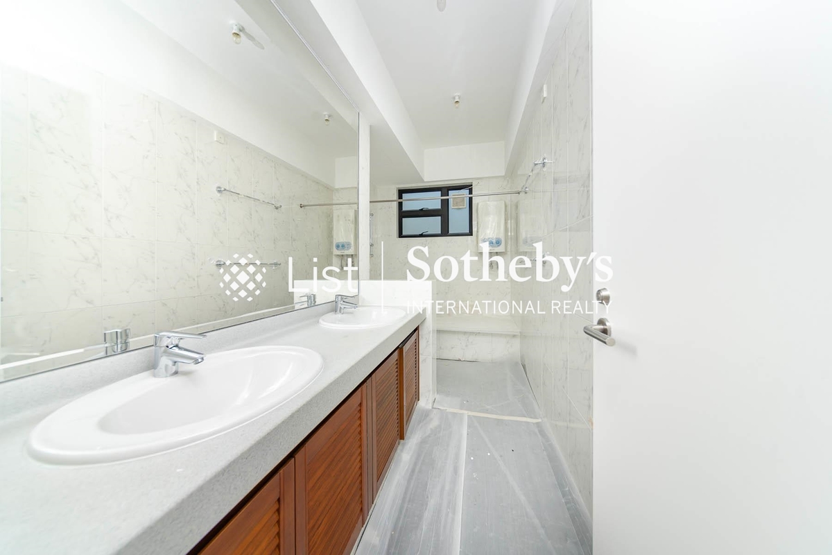 Manhattan Tower 曼赫頓大廈 | Guest Bathroom