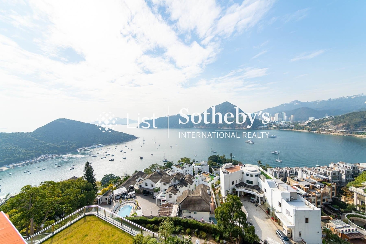 Manhattan Tower 曼赫頓大廈 | View from Living and Dining Room