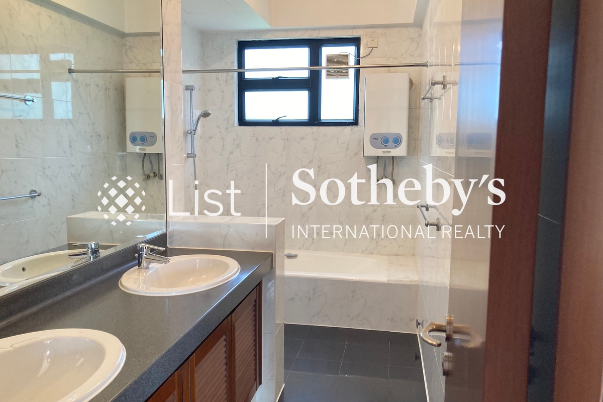 Manhattan Tower 曼赫頓大廈 | Guest Bathroom