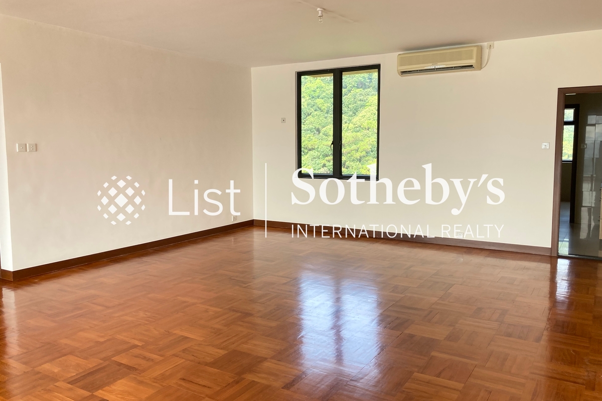 Manhattan Tower 曼赫頓大廈 | Living and Dining Room
