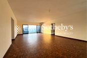 Manhattan Tower 曼赫頓大廈 | Living and Dining Room