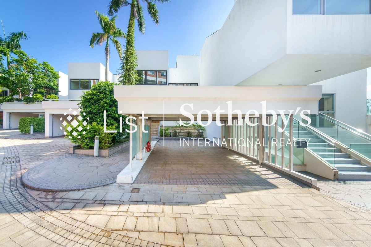 Overbays 浅水湾道71号 | Private Carport