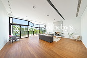 Overbays 淺水灣道71號 | Living Room