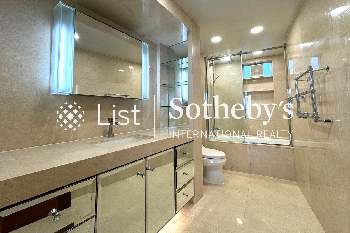 Circle Lodge 環翠園 | Master Bathroom