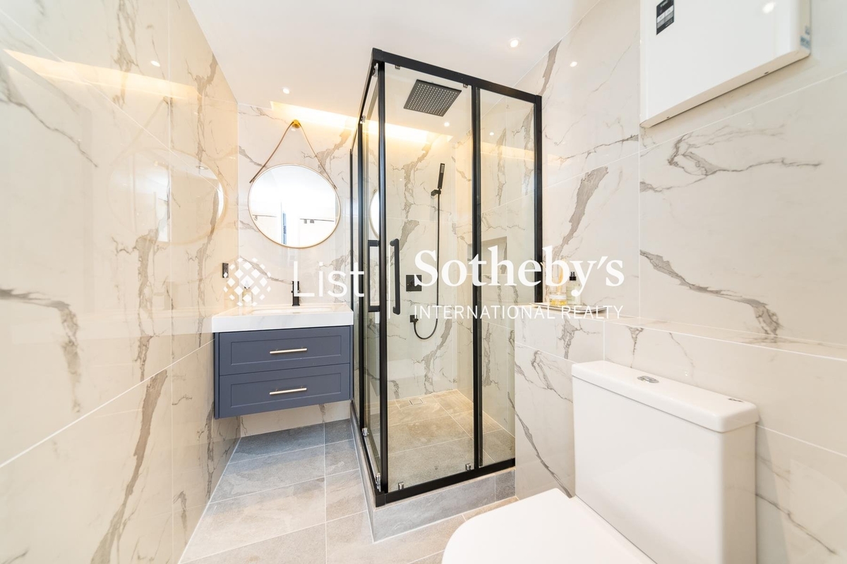 The Beachside The Beachside | Master Bathroom