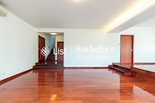 84 Repulse Bay Road 淺水灣道84號 | Living and Dining Rooms