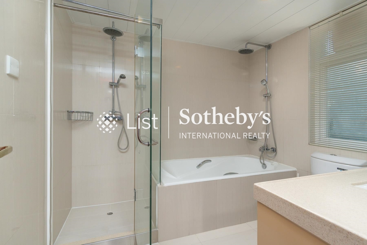 84 Repulse Bay Road 淺水灣道84號 | Master Bathroom