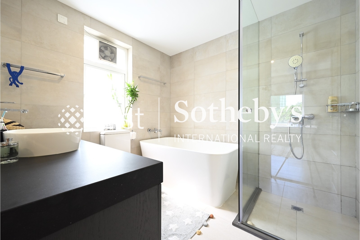 84 Repulse Bay Road 淺水灣道84號 | Master Bathroom