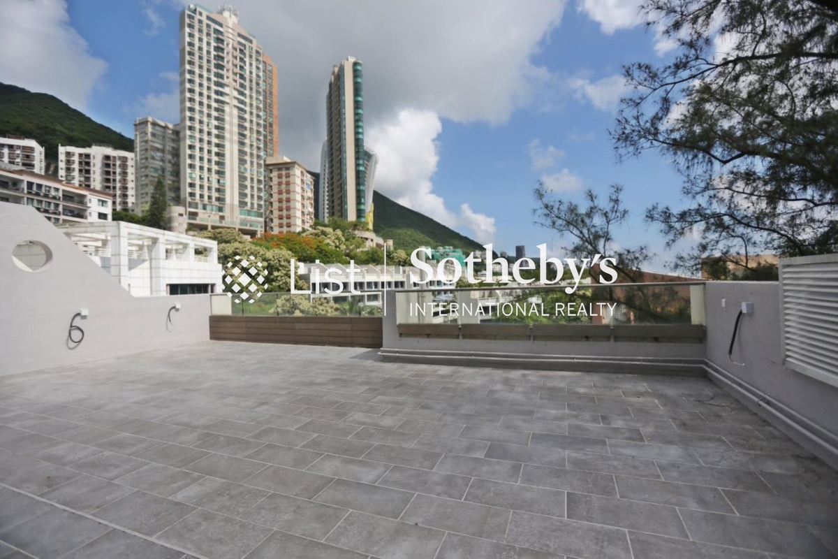 84 Repulse Bay Road 淺水灣道84號 | Private Roof Terrace
