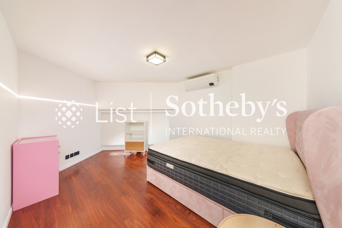 Belleview Place 寶晶苑 | Fourth En-suite Bedroom