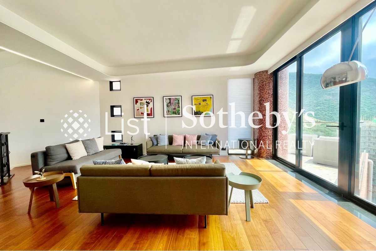 Belleview Place 寶晶苑 | Family Room