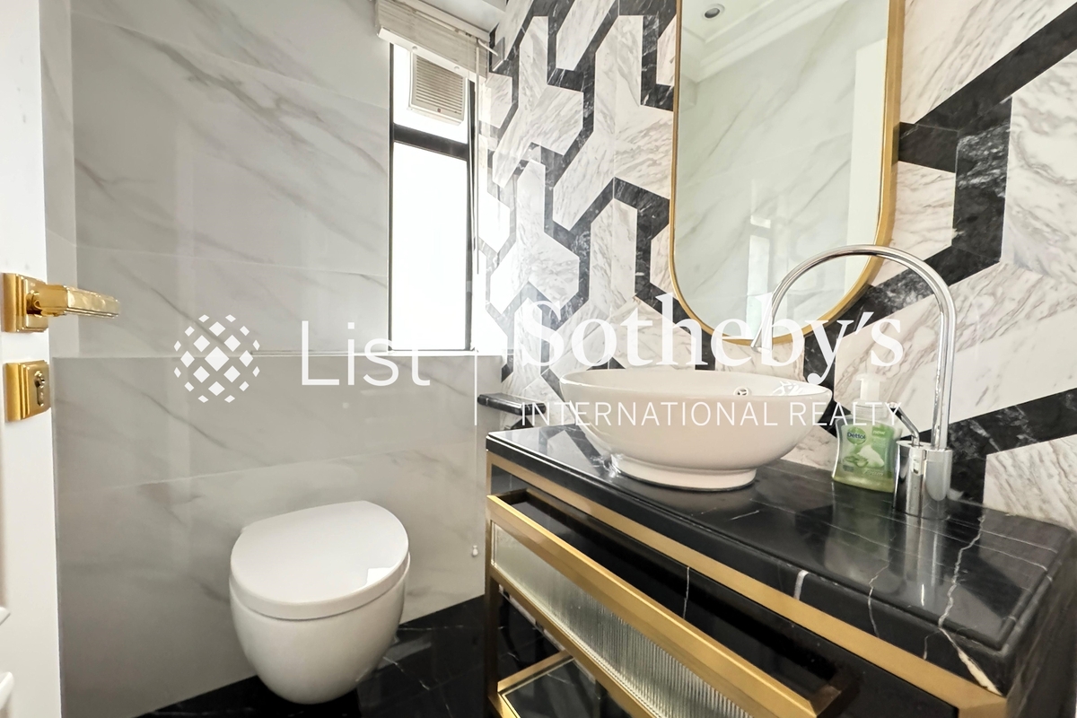 Belleview Place 寶晶苑 | Guest Powder Room