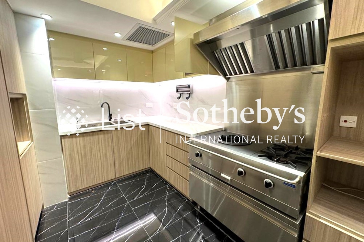 Belleview Place 寶晶苑 | Kitchen