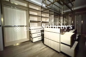 Belleview Place 宝晶苑 | Walk-in Closet in Master Bedroom 