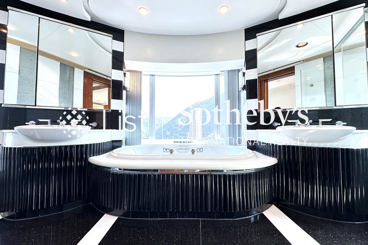 Highcliff 曉廬 | Master Bathroom