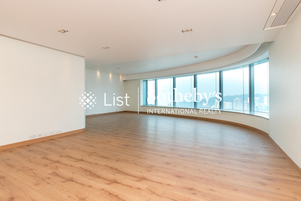 Highcliff 曉廬 | Living and Dining Room