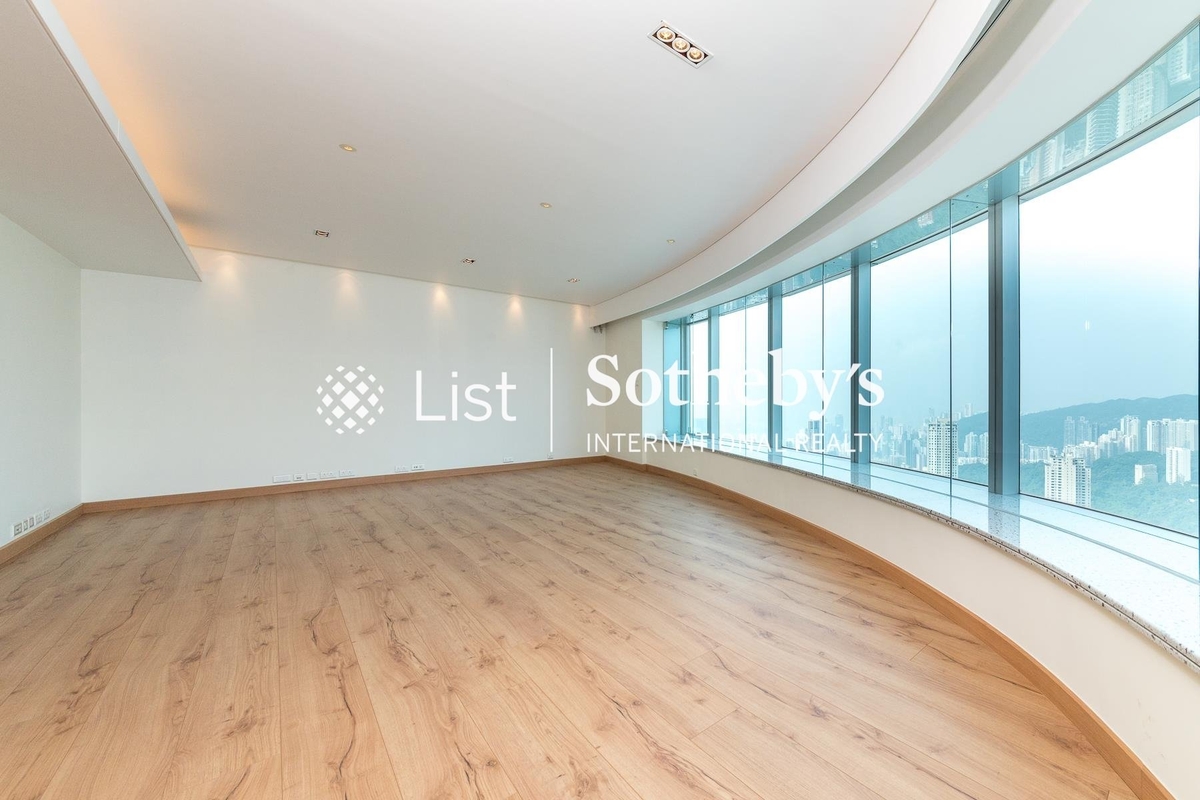 Highcliff 曉廬 | Living and Dining Room